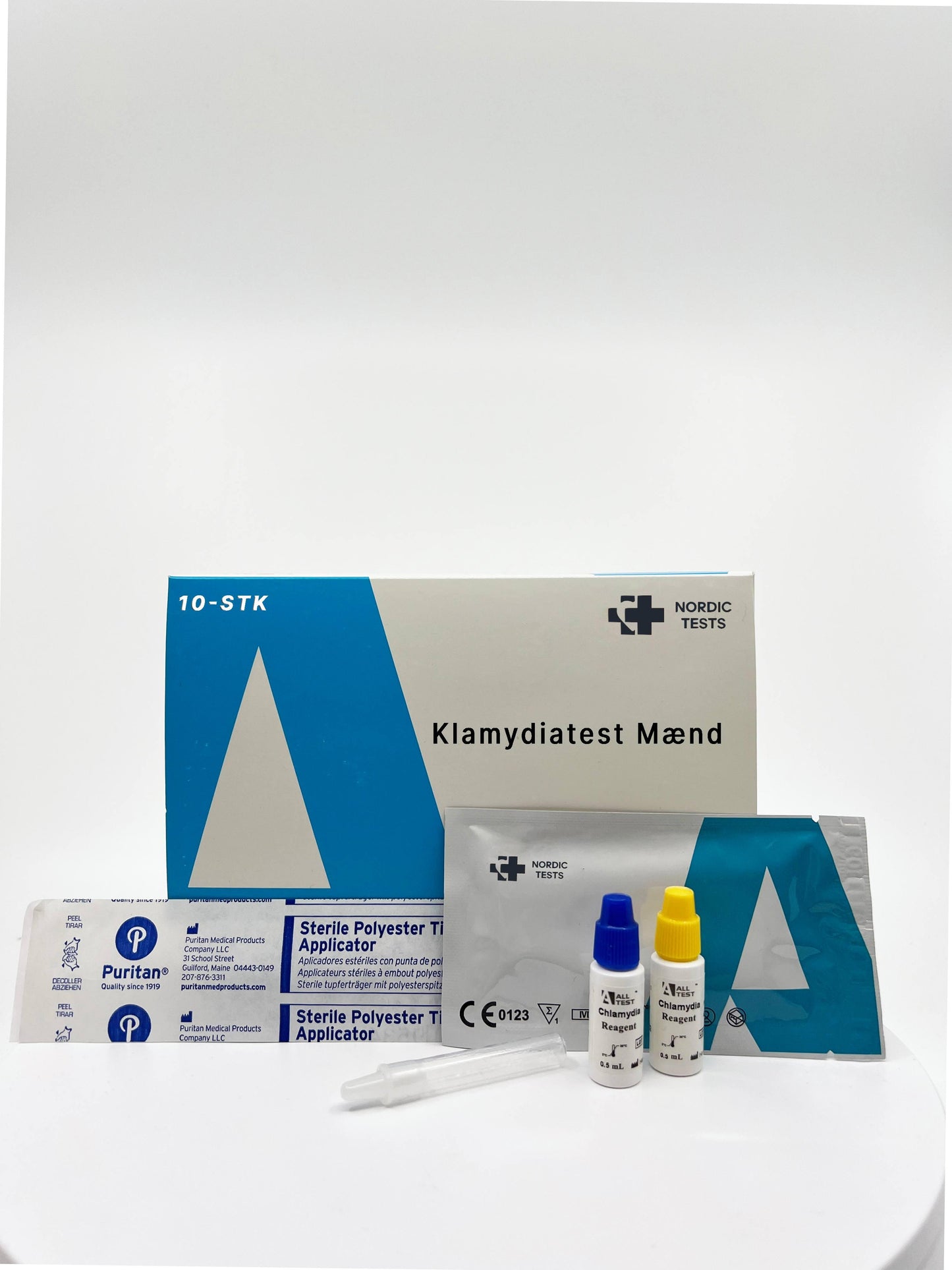 Produktbillede af klamydiatestkit designet specifikt til mænd. I dette produkt medfølger 10 klamydiatests.